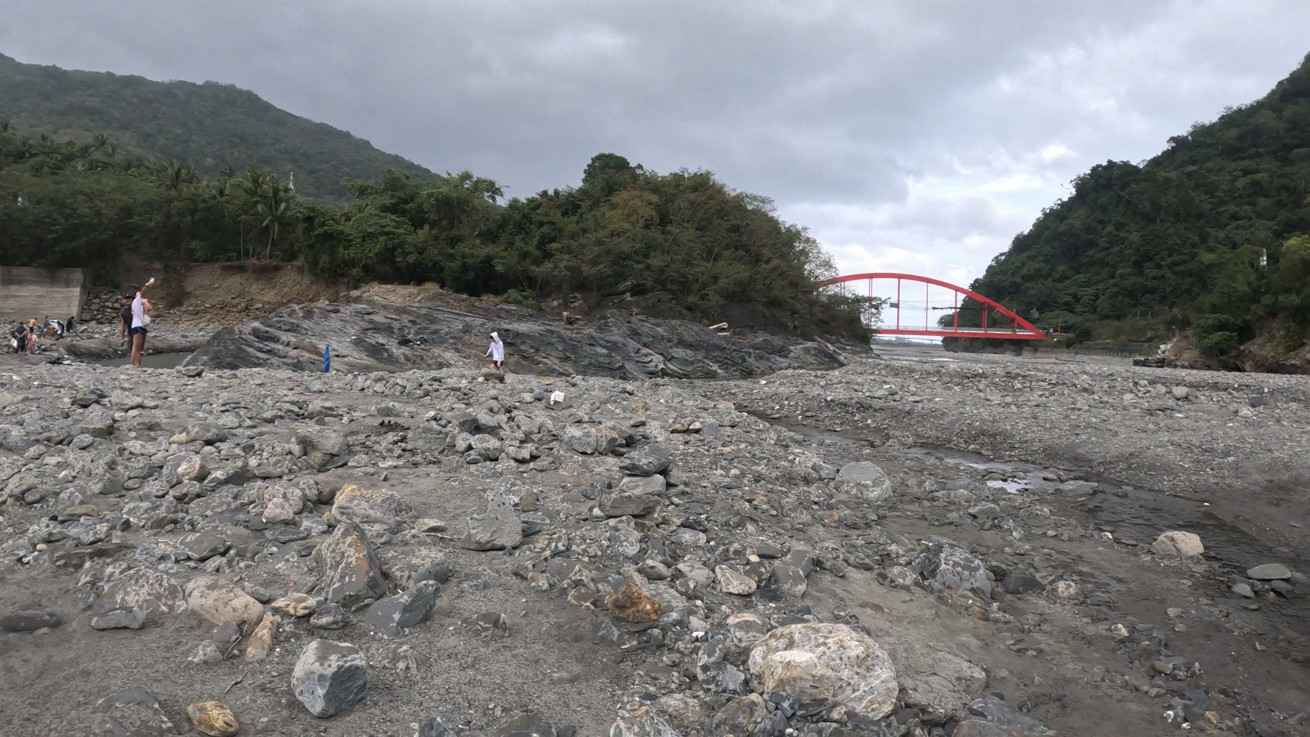 金崙野溪溫泉♨️